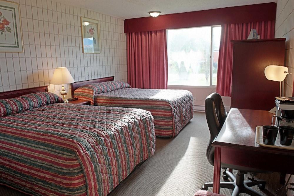 Sandman Inn Mcbride Esterno foto