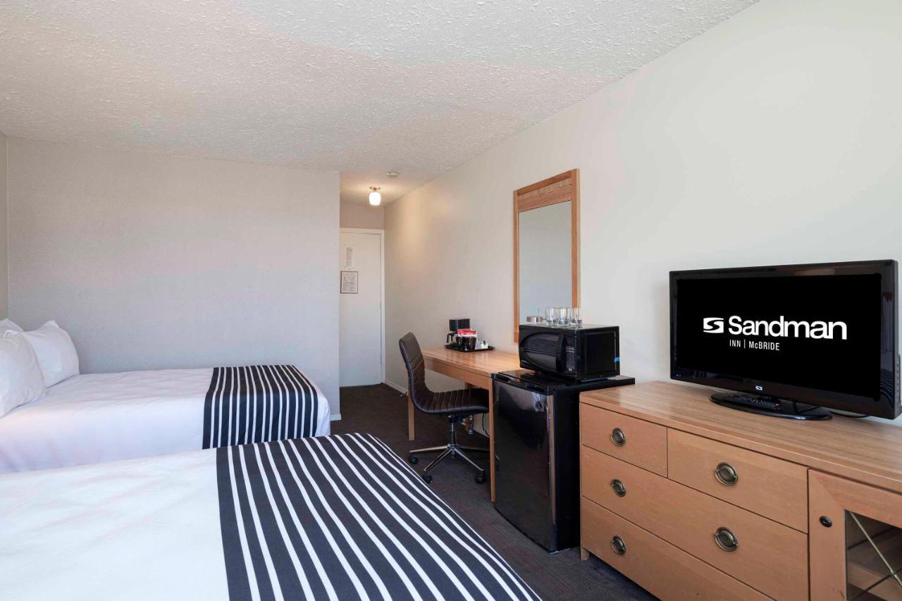 Sandman Inn Mcbride Esterno foto