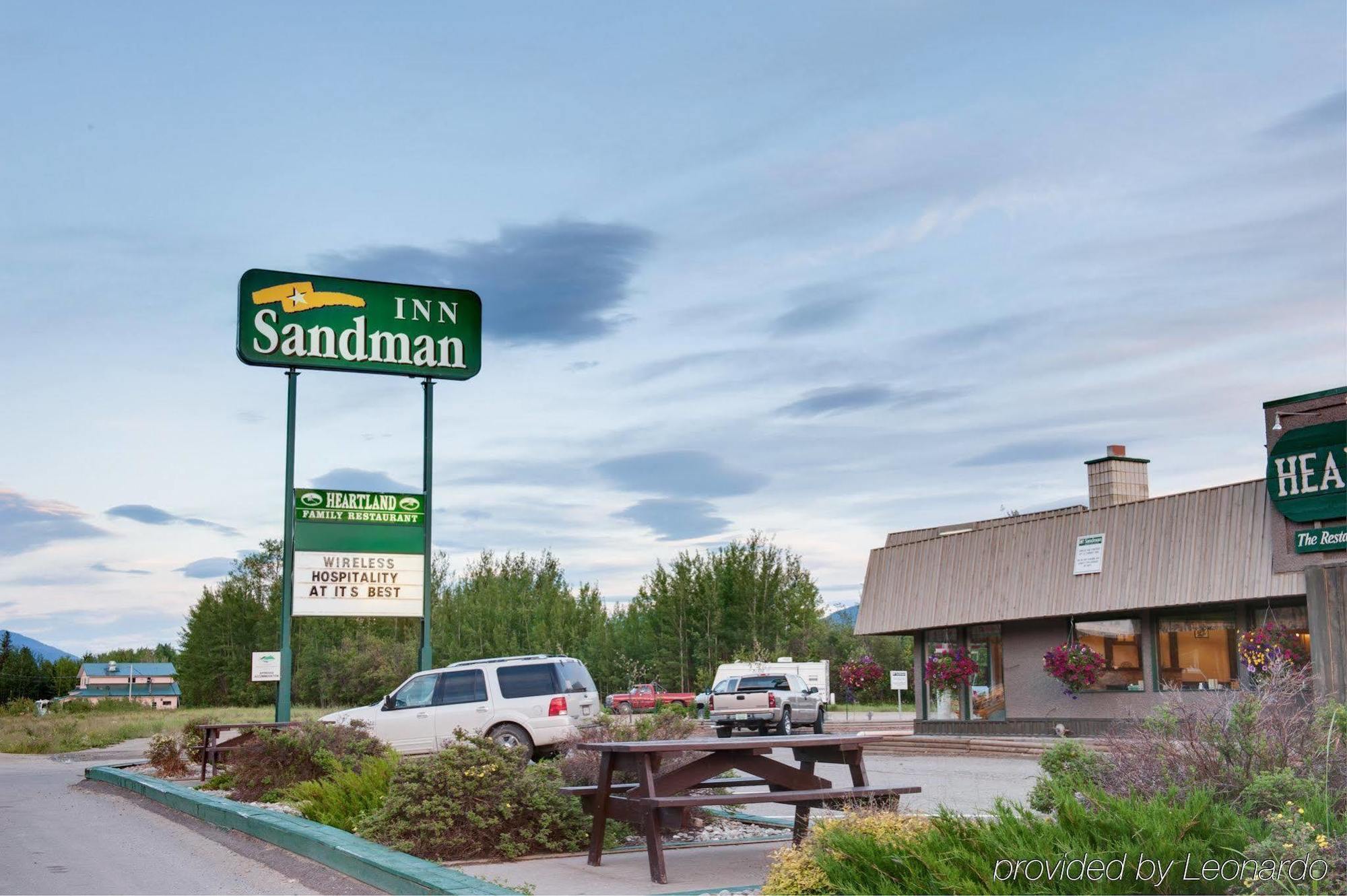 Sandman Inn Mcbride Esterno foto